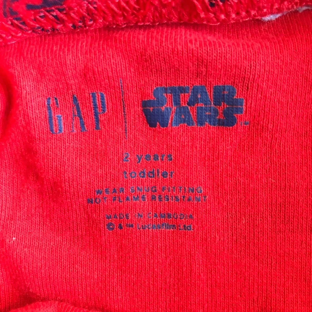 GAP Red Toddler Star Wars Long Sleeve Top and Pant Pajama Set  Size 2T